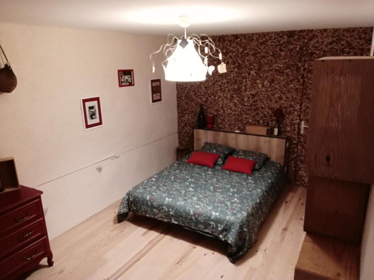 Un Nid Pour La Nuit, Chambres D'Hotes Saint-Gery  Bagian luar foto