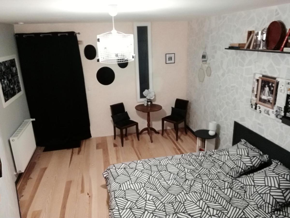Un Nid Pour La Nuit, Chambres D'Hotes Saint-Gery  Bagian luar foto